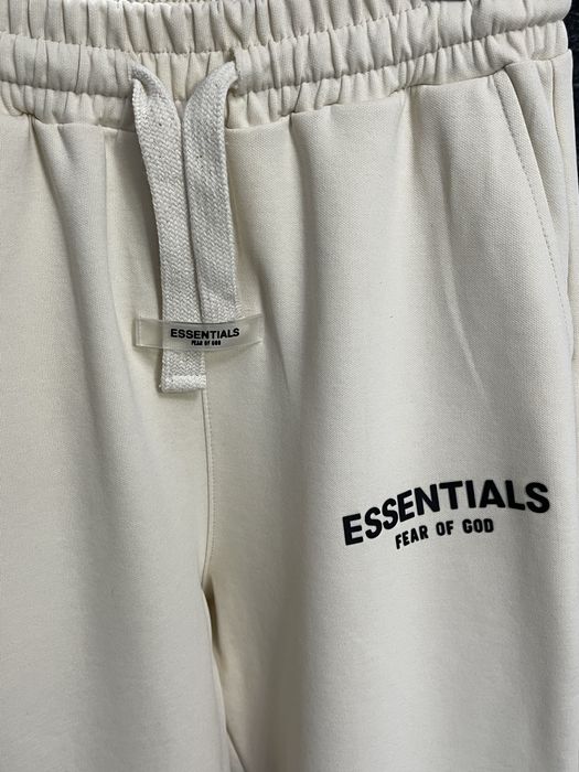 Compleu Essentials