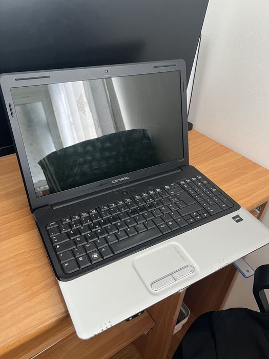 Vând Laptop Presario CQ61 pt piese!!
