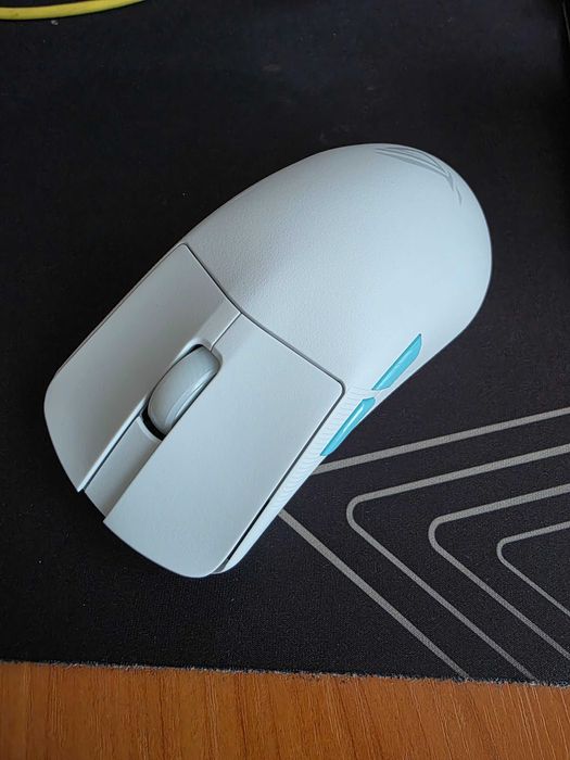 Безжична Геймърска мишка ASUS ROG Harpe Ace AIM LAB EDITION