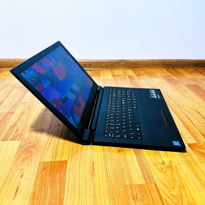Laptop Lenovo V110, SSD, Win 11, 15.6” Slim, Livrare GRATUITA