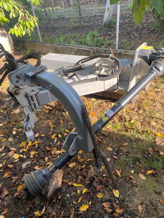 Tocator tractor resturi vegetale