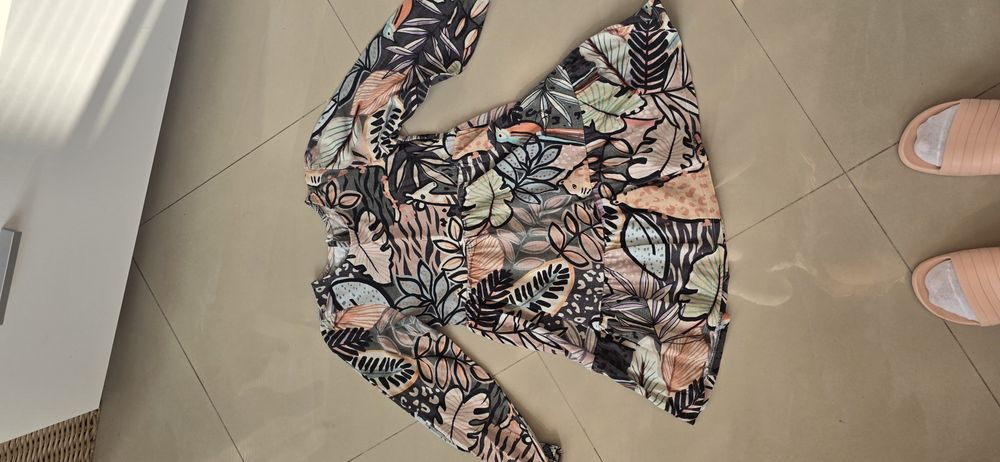 Пуловери, блузки с дълъг ръкав, рокли zara, next, Benetton
