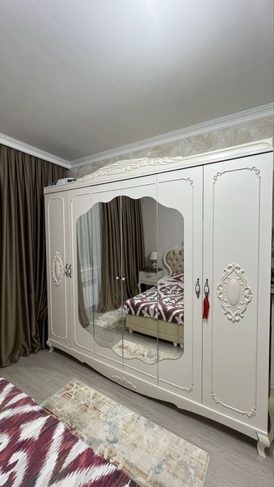 Спальный гарнитур