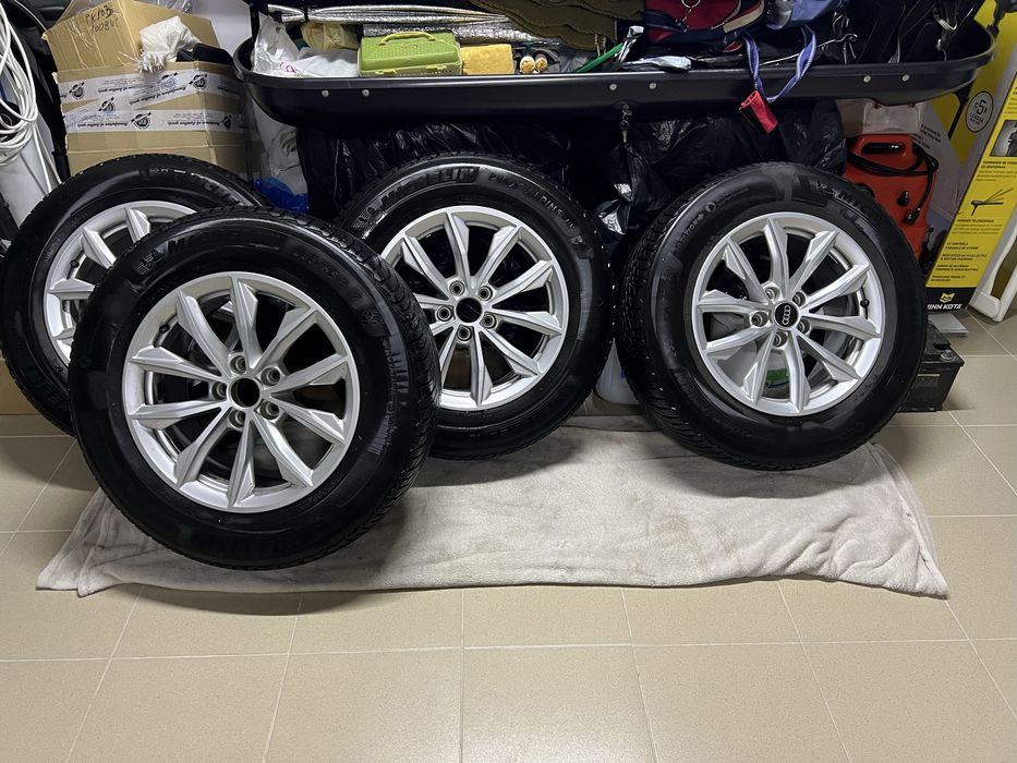 Vãnd anvelopã cu cauciucuri de iarnã pe 17