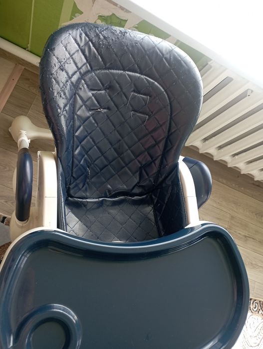 Продам стульчик для кормления