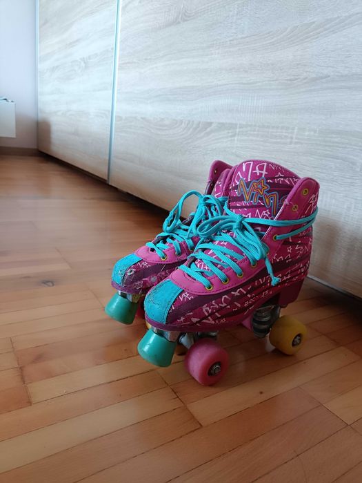 Кънки на soy luna  на една година