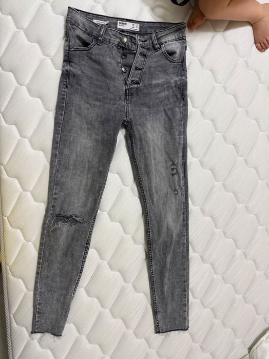 Джинсы Bershka размер S