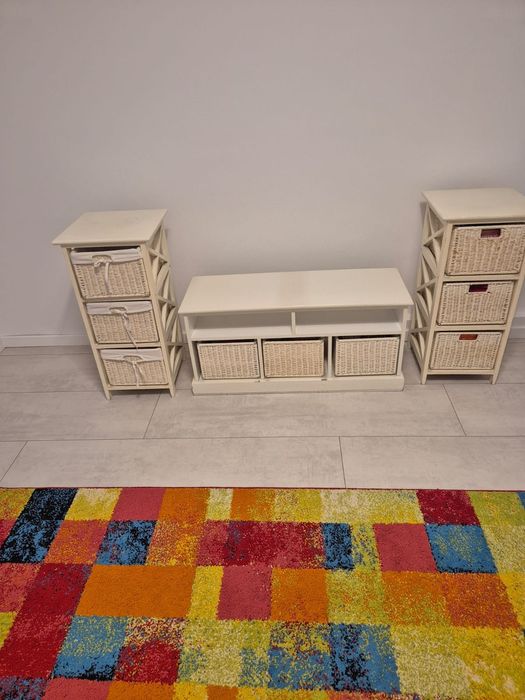 Comode cu bancuta