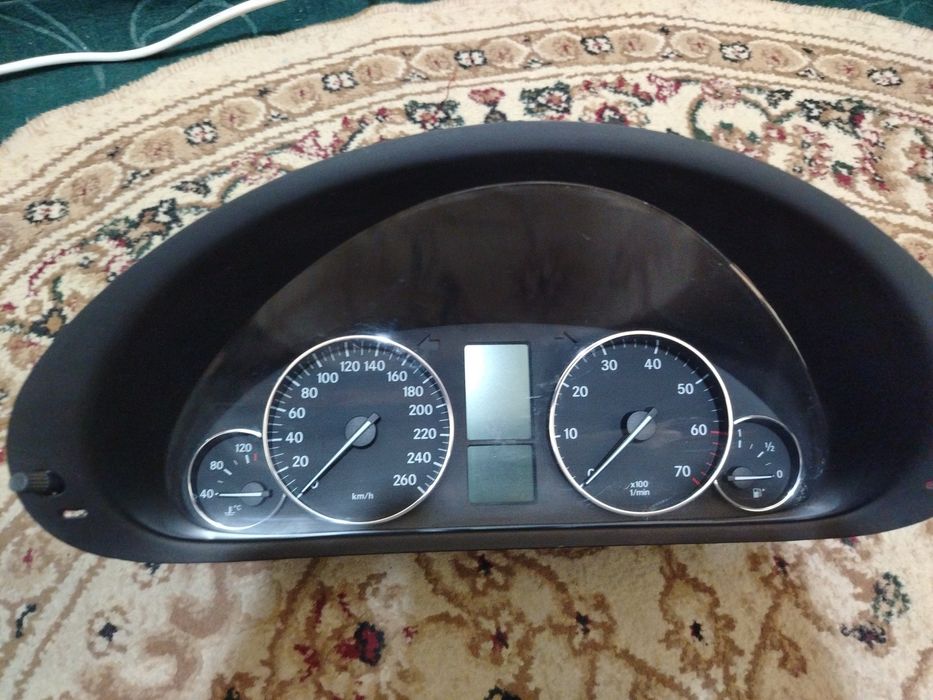 Mercedes-benz w203 rest tablo