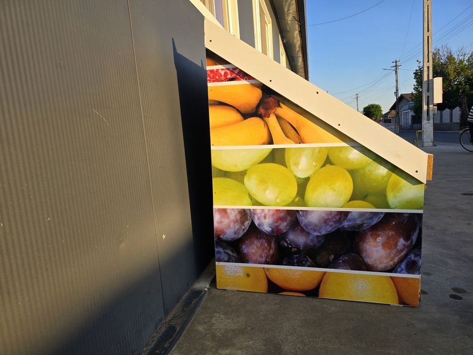 Vitrina frigorifica orizontala, lada congelare, raft legume-fructe