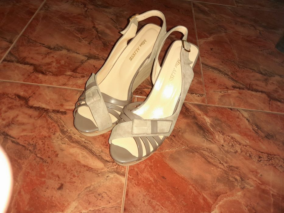 Дамски сандали...