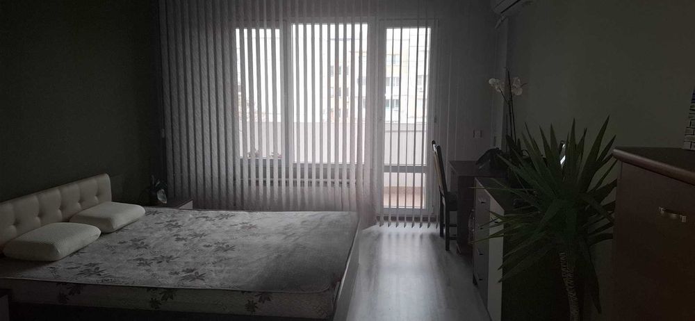 Двустаен с трапезария