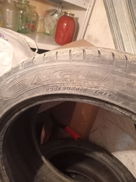 Продам шины 235/50 
R18
R18
R18