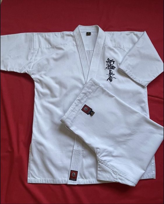 Доги (кимоно) шинкиокушинкай