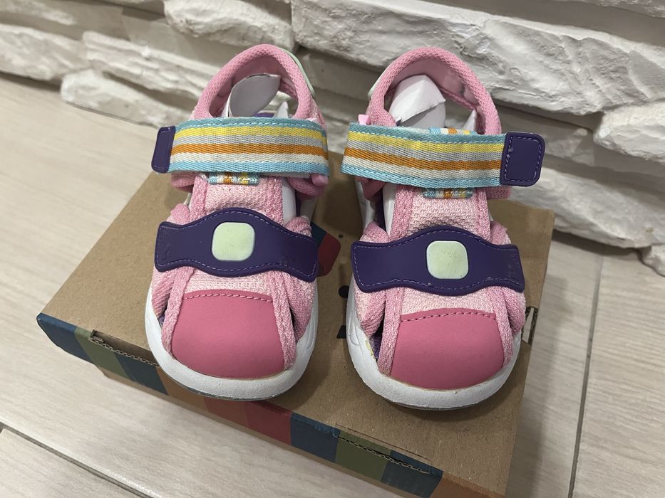 Детски сандали за момиче VICCO