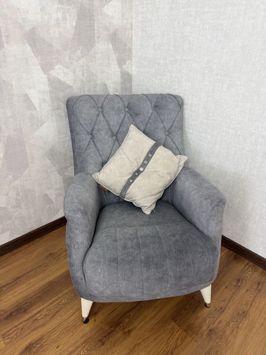 Диван с креслами