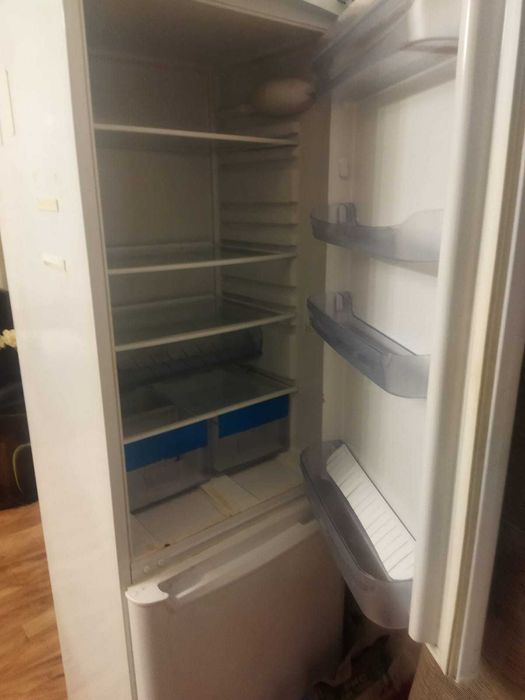 Продам холодильник Б\У