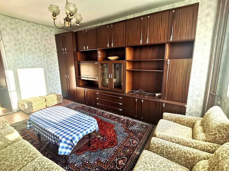 Дава се под наем Двустаен апартамент в Бургас, Славейков - 42 кв.м за 153 € - Снимка #2