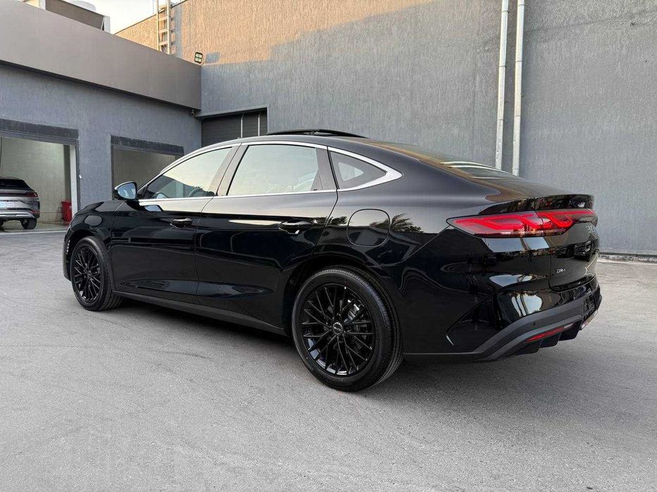 Yangi BYD Seal 6 rasmiy dilerdan kafolat bilan