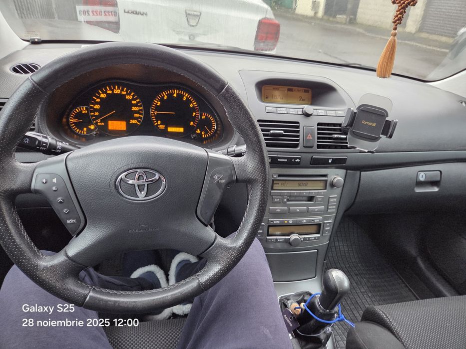 Vand Toyota Avensis , motor 1.8 benzina, singurul proprietar