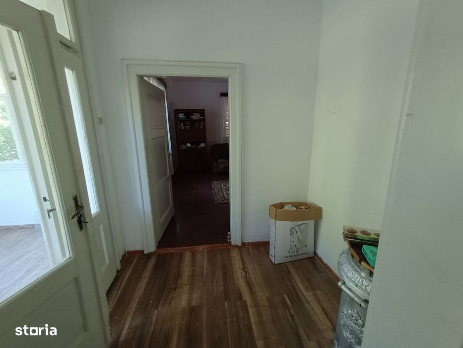 Vila din Gradina Racoți / Conac 5 camere / 6000m2