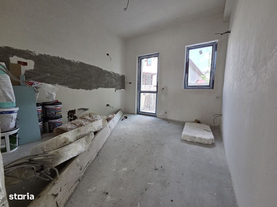 Casă duplex cu 4 dormitoare si mansarda 160 mp Cartier Independenței