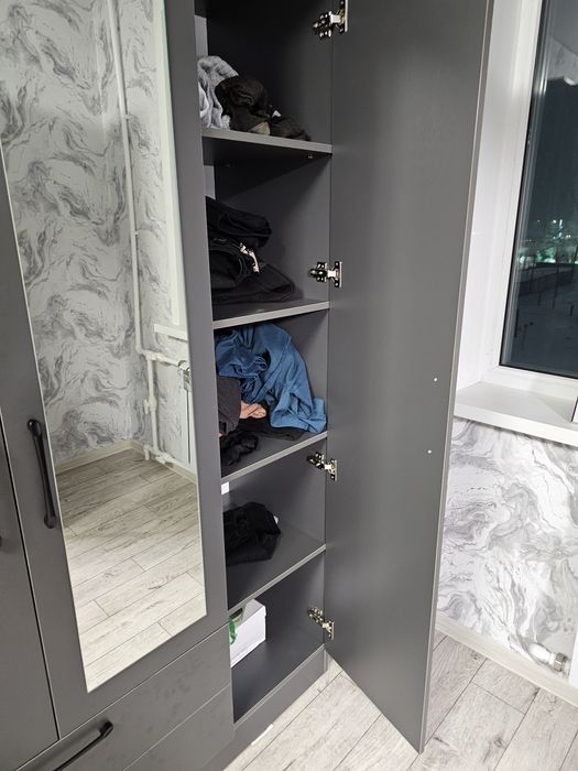 Продам шкаф для спальни