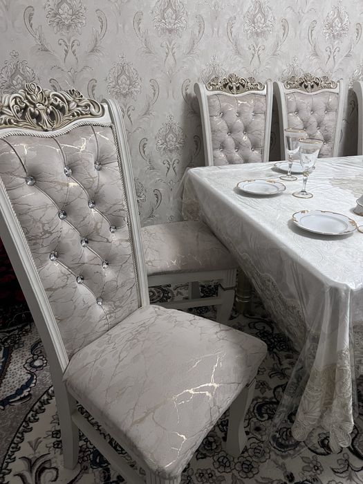 10талик стол стул сотилади