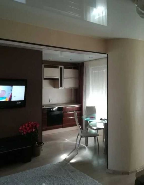 Дава се под наем Тристаен апартамент в Пловдив, Гагарин - 90 кв.м за 270.3 € - Снимка #1