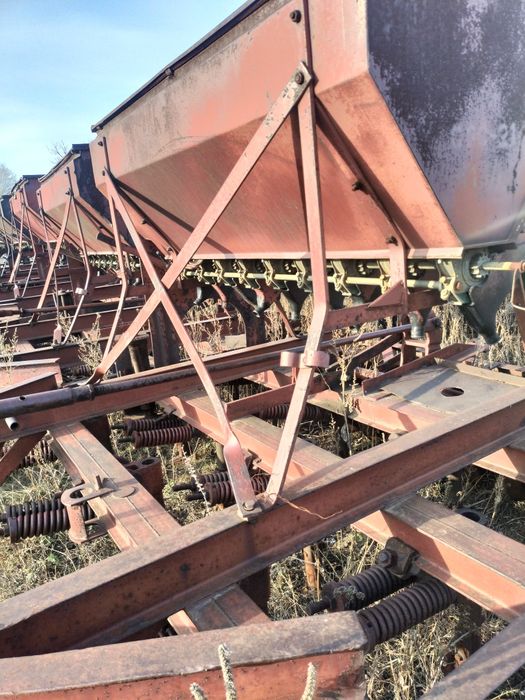 Продам сеялки, пять секций