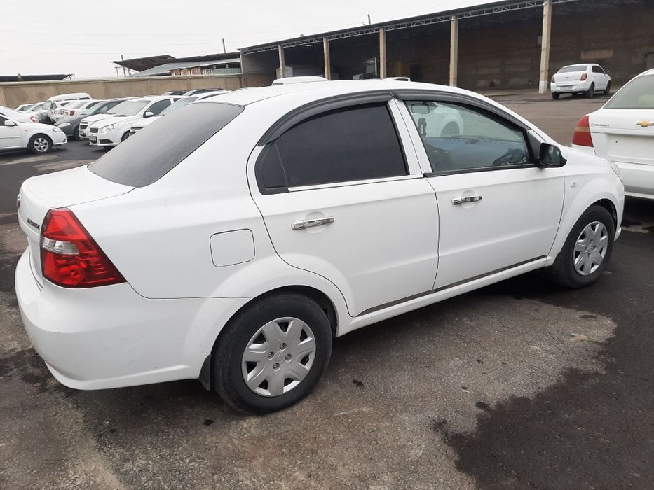 Нехиа 3 автомат срочна сотилади