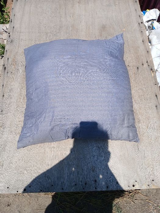 Подушка обычная новая 65×65 см.
