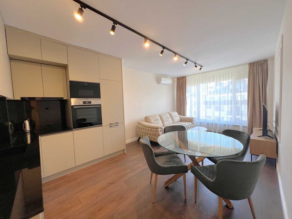 Продава се Тристаен апартамент в София, Гео Милев - 98 кв.м за 1684 €/кв.м - Снимка #1