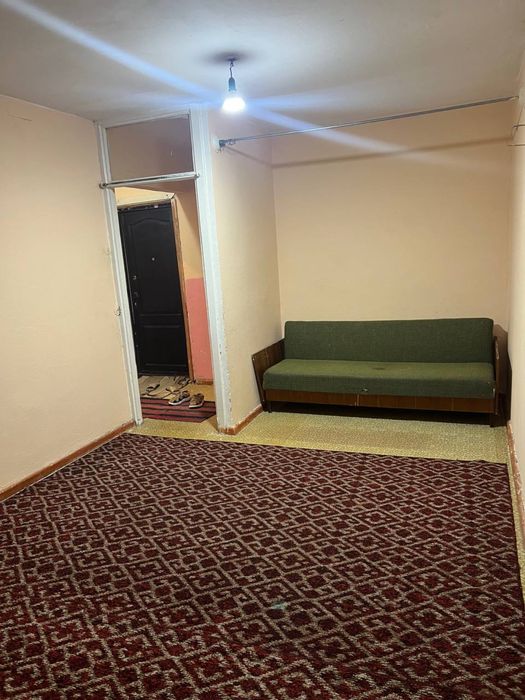 Сдается в аренду 1 ком. кв на Троицк г.Чирчик