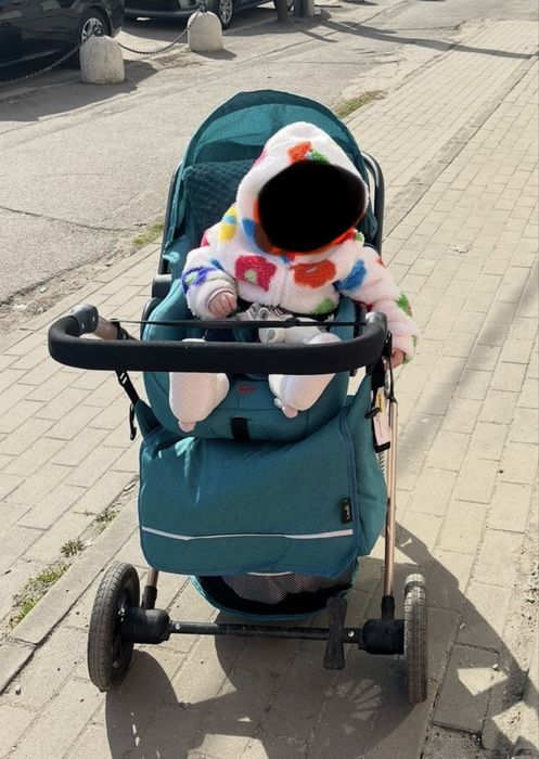 Carucior cu landou reversibil si scoica
