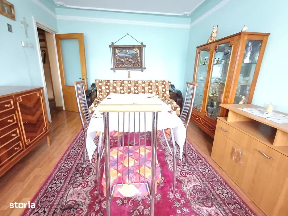 Apartament 3 Camere Decomandat - Blv Independenţei- 550 euro