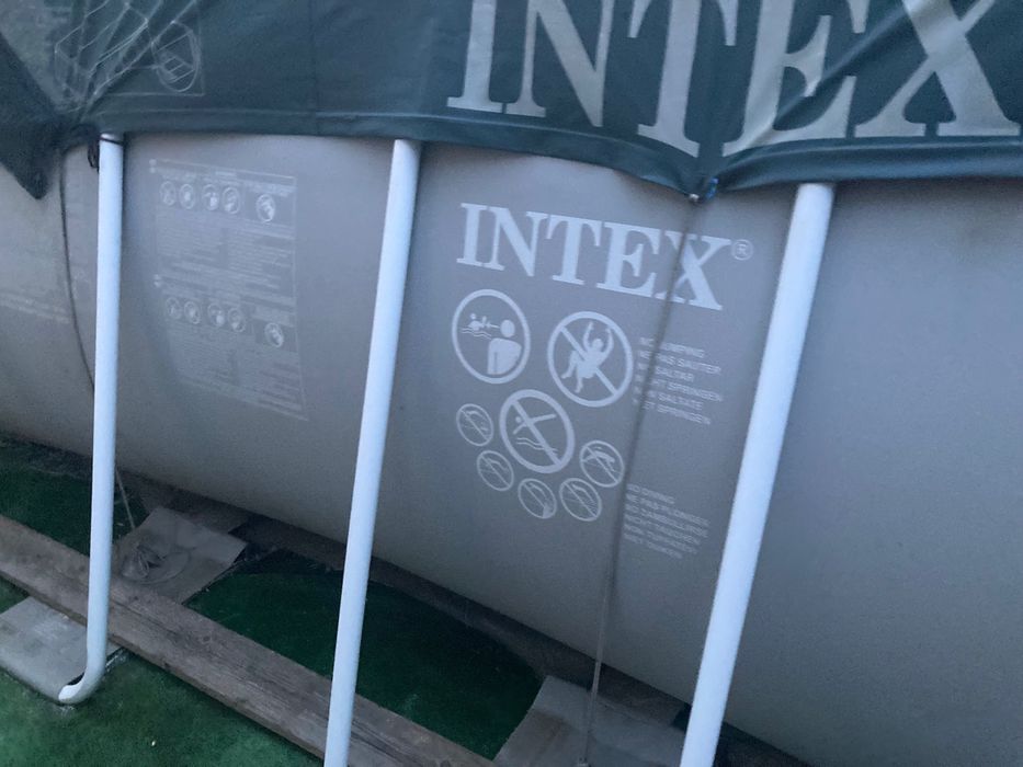PISCINA  INTEX. 610/305/122.