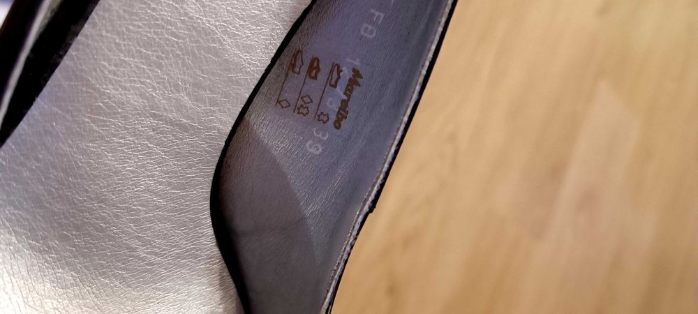 Vând pantofi piele dama Marelbo