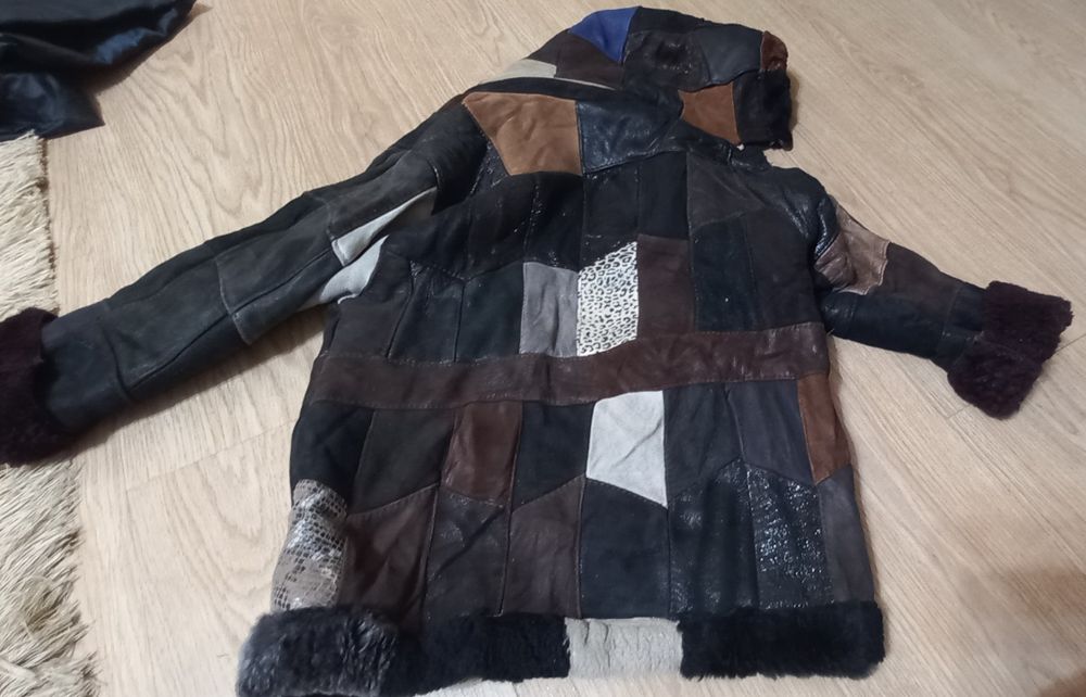 Продам дубленку детскую