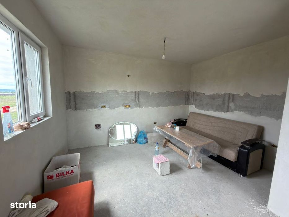 Casa de vanzare, 80 mp, Izvorul Rece