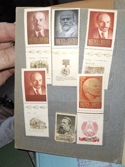 Коллекции марок и монет