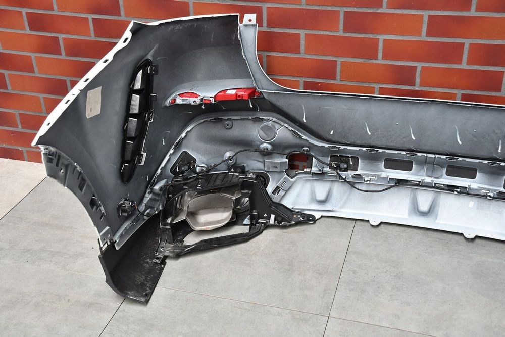 Bara spate completa originala BMW X6 G06 M cu evacuari tipsuri tobe