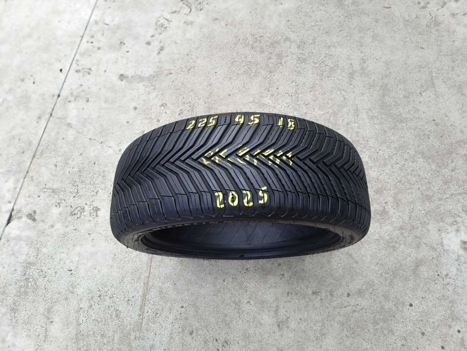 O anvelopa 225 45 18 Michelin CrossClimate 2 profil 8 mm dot 2025