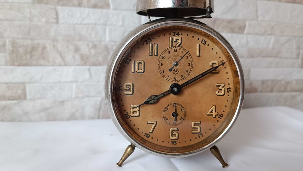 Стар немски часовник / будилник - Junghans- 1930 год.