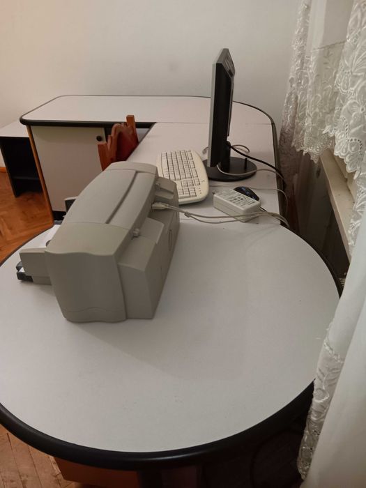 Ъглово бюро,втора употреба,запазено,в гр.Шумен