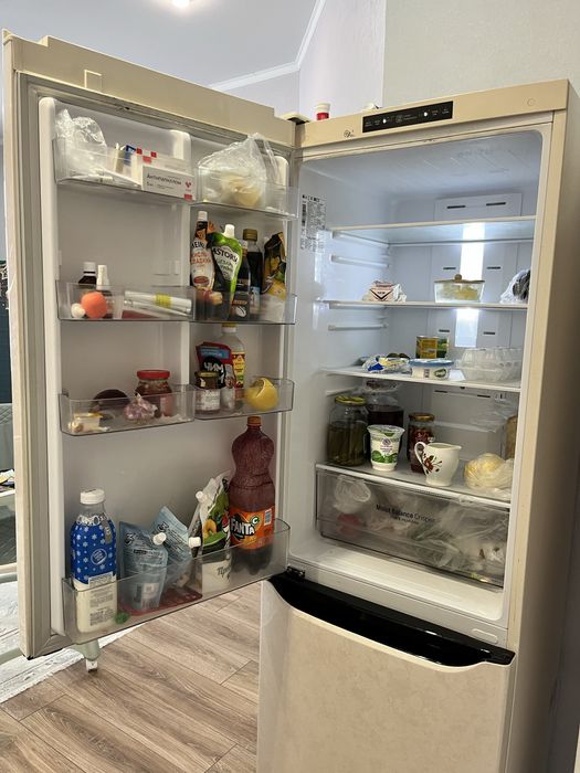 Продам холодильник LG