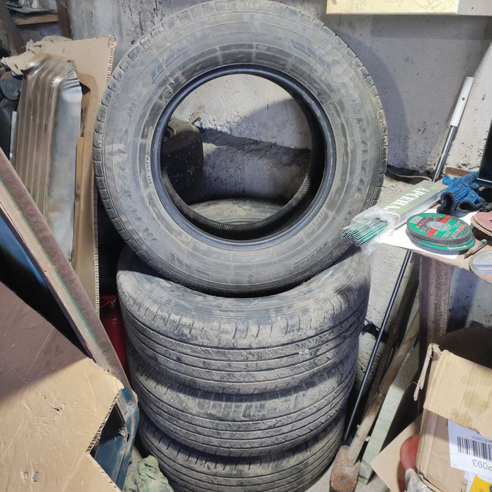 Летние шины Максис на 17