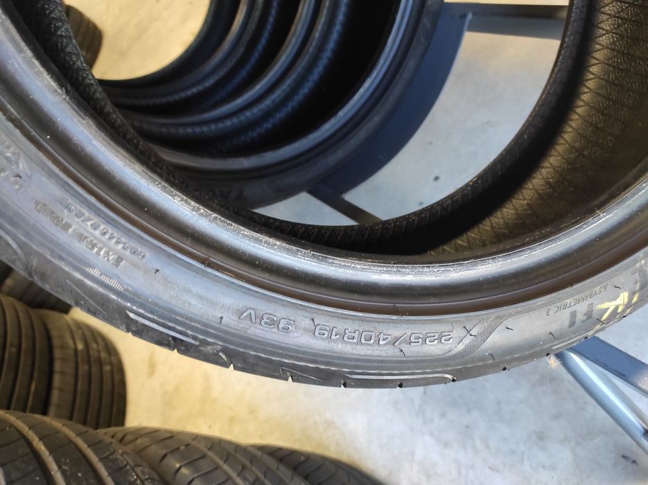 225/40/19 Гудиър