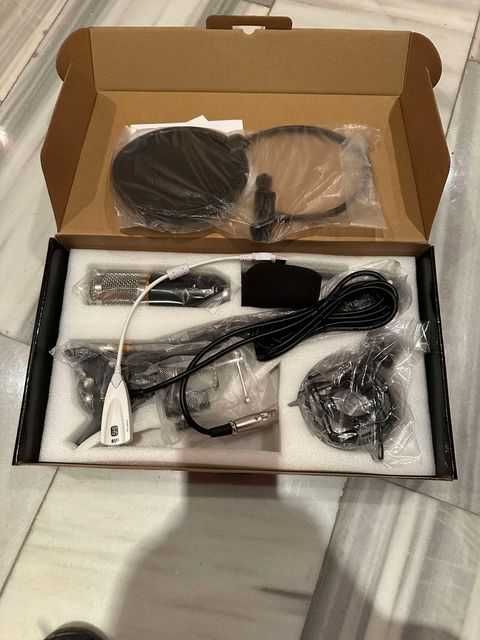 Microfon cu Condensator