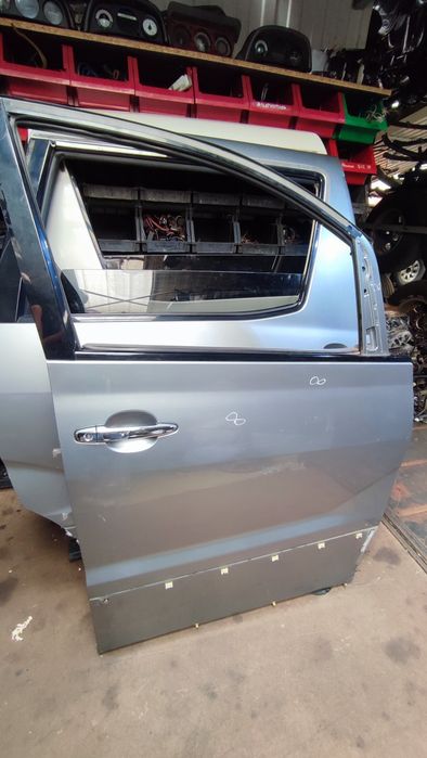 Дверь передняя Toyota Alphard 2007г